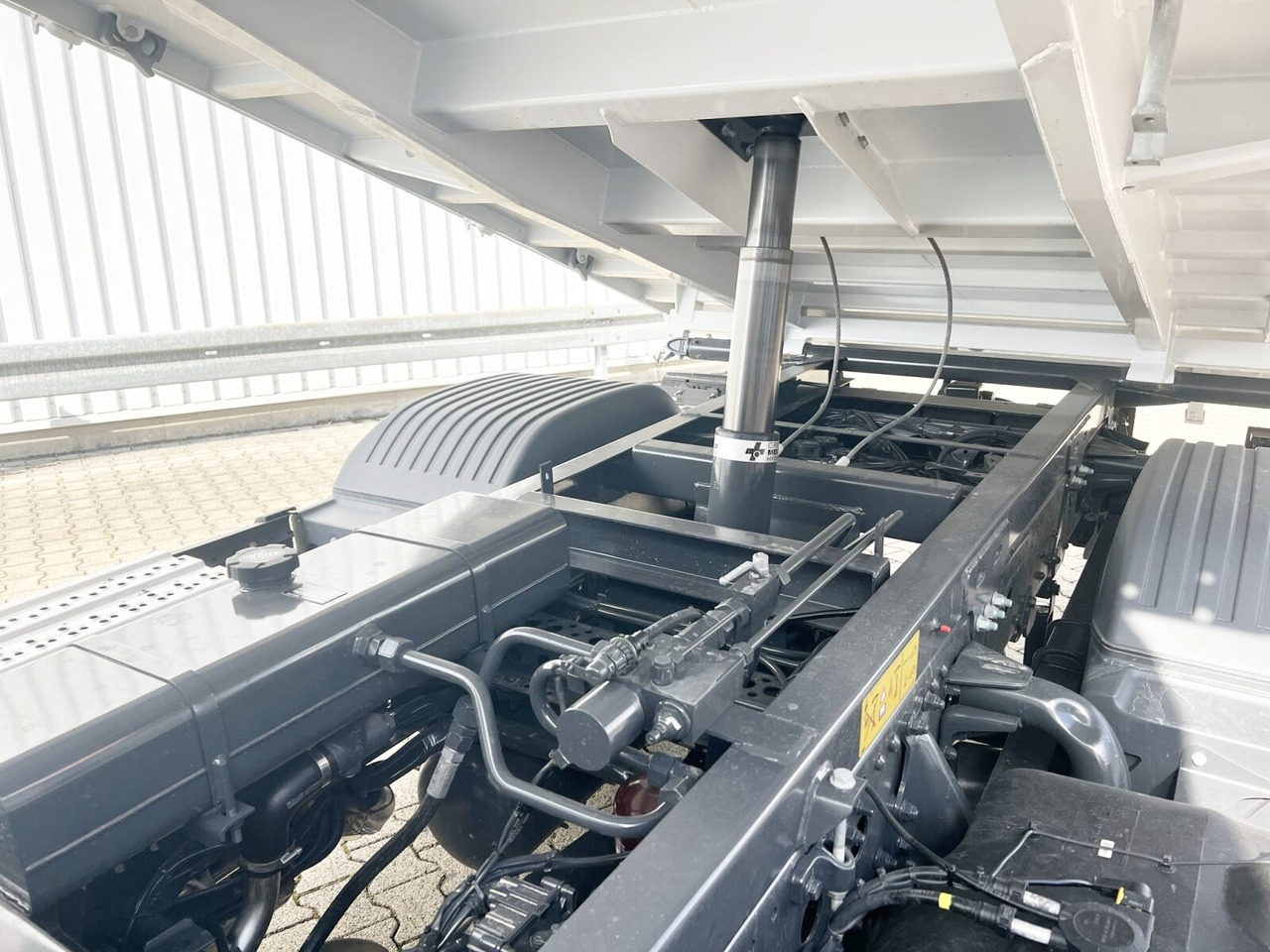 Kipper Mercedes-Benz Atego 818/23 K 4x2 Atego 818/23 K 4x2, 2x AHK, Meiller-Kipper, mehrfach Vorhanden!: das Bild 11 Kipper Mercedes-Benz Atego 818/23 K 4x2 Atego 818/23 K 4x2, 2x AHK, Meiller-Kipper, mehrfach Vorhanden!: das Bild 11