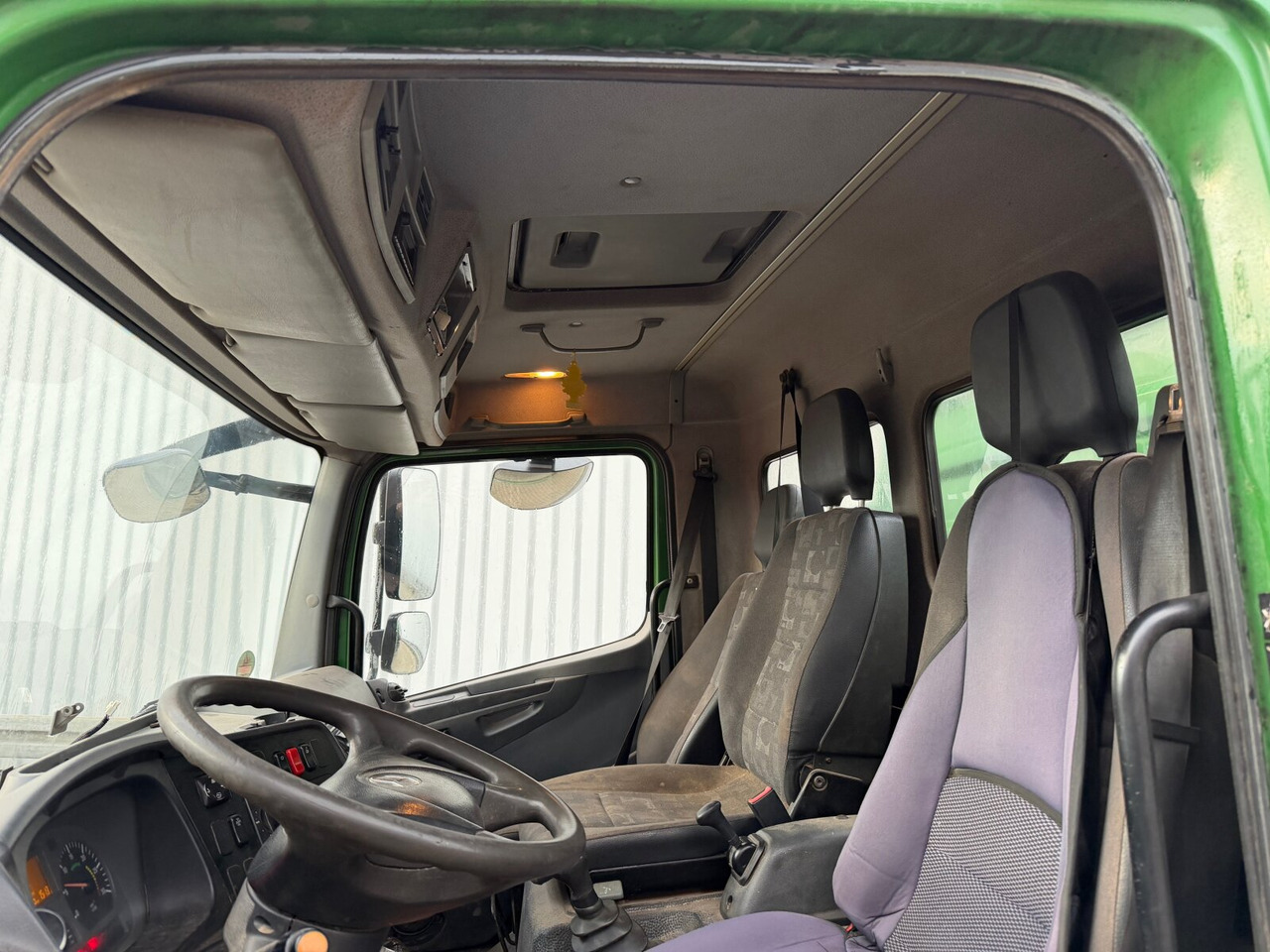 Mercedes-Benz Atego 818 K 4x2 Atego 818 K 4x2, 2x AHK - Kipper: das Bild 3 Mercedes-Benz Atego 818 K 4x2 Atego 818 K 4x2, 2x AHK - Kipper: das Bild 3