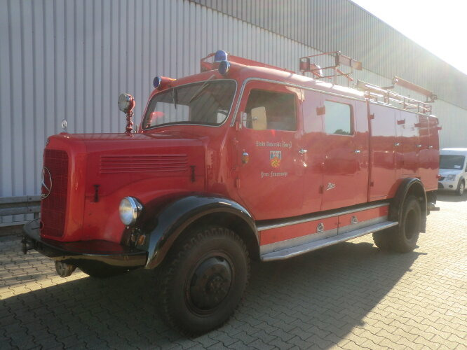 Mercedes-Benz - LAF 311 4x4 LAF 311 4x4 LF16, Feuerwehr - Feuerwehrfahrzeug: das Bild 1 Mercedes-Benz - LAF 311 4x4 LAF 311 4x4 LF16, Feuerwehr - Feuerwehrfahrzeug: das Bild 1