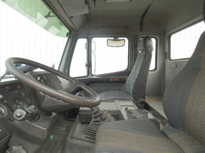 Mercedes-Benz SK 1824 AK 4x4 SK 1824 AK 4x4 - Kipper: das Bild 3 Mercedes-Benz SK 1824 AK 4x4 SK 1824 AK 4x4 - Kipper: das Bild 3