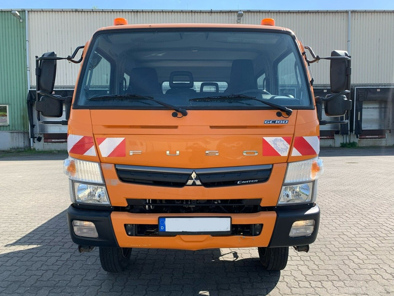 Mitsubishi Canter 6 C18D 4x4 Canter 6 C 18 D/4x4, Allrad, Doka, Kugel AHK, Bluetec - Kipper: das Bild 2 Mitsubishi Canter 6 C18D 4x4 Canter 6 C 18 D/4x4, Allrad, Doka, Kugel AHK, Bluetec - Kipper: das Bild 2