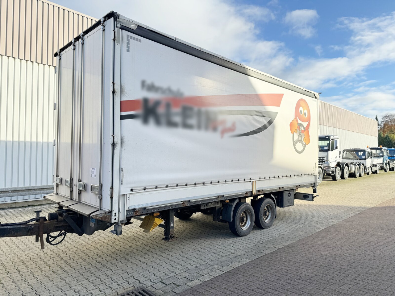 OS2-L105 L/B OS2-L105 L/B, durchladbar, Edscha, Ex-Fahrschule! - Pritschenanhänger/ Plattformanhänger: das Bild 1 OS2-L105 L/B OS2-L105 L/B, durchladbar, Edscha, Ex-Fahrschule! - Pritschenanhänger/ Plattformanhänger: das Bild 1