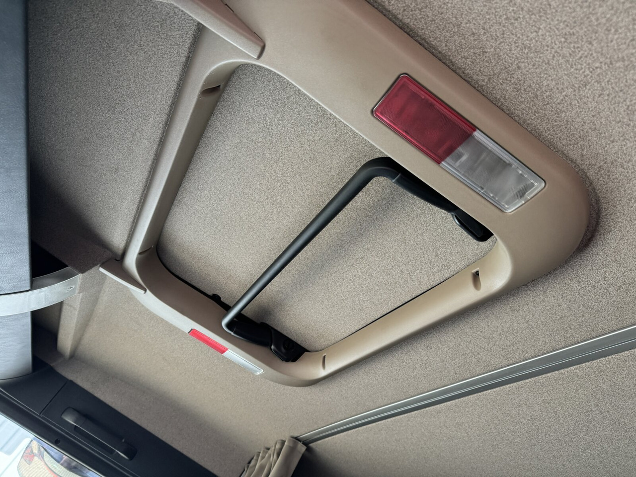 Sattelzugmaschine MAN TGX 18.500 4X4H BLS TGX 18.500 4X4H BLS, PriTarder, HydroDrive, Kipphydraulik: das Bild 6