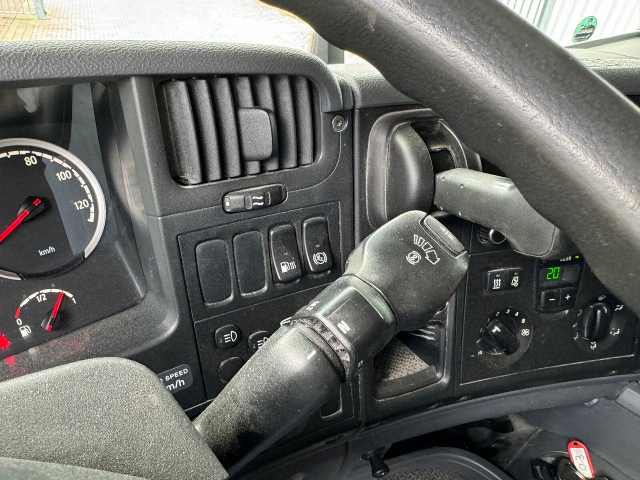 Scania G410 4x2 G410 4x2, Retarder - Sattelzugmaschine: das Bild 5 Scania G410 4x2 G410 4x2, Retarder - Sattelzugmaschine: das Bild 5