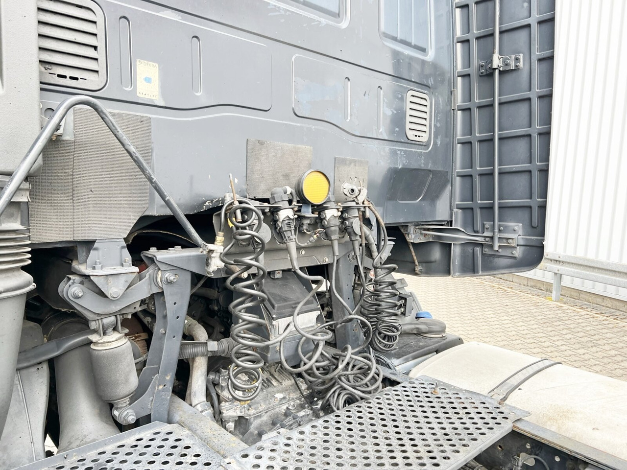 Stralis AS440S42 4x2 Stralis AS440S42 4x2, Retarder - Sattelzugmaschine: das Bild 3 Stralis AS440S42 4x2 Stralis AS440S42 4x2, Retarder - Sattelzugmaschine: das Bild 3