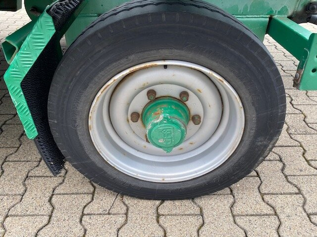 TL 6,4 Empl TL 6,4 Spezial-Tiefladeanhänger, Ex-Polizei - Tieflader Anhänger: das Bild 2 TL 6,4 Empl TL 6,4 Spezial-Tiefladeanhänger, Ex-Polizei - Tieflader Anhänger: das Bild 2