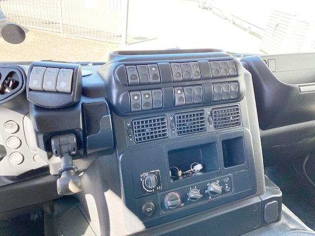 Trakker AD260T41W 6x6 Trakker AD260T41W 6x6 - Fahrgestell LKW: das Bild 3 Trakker AD260T41W 6x6 Trakker AD260T41W 6x6 - Fahrgestell LKW: das Bild 3