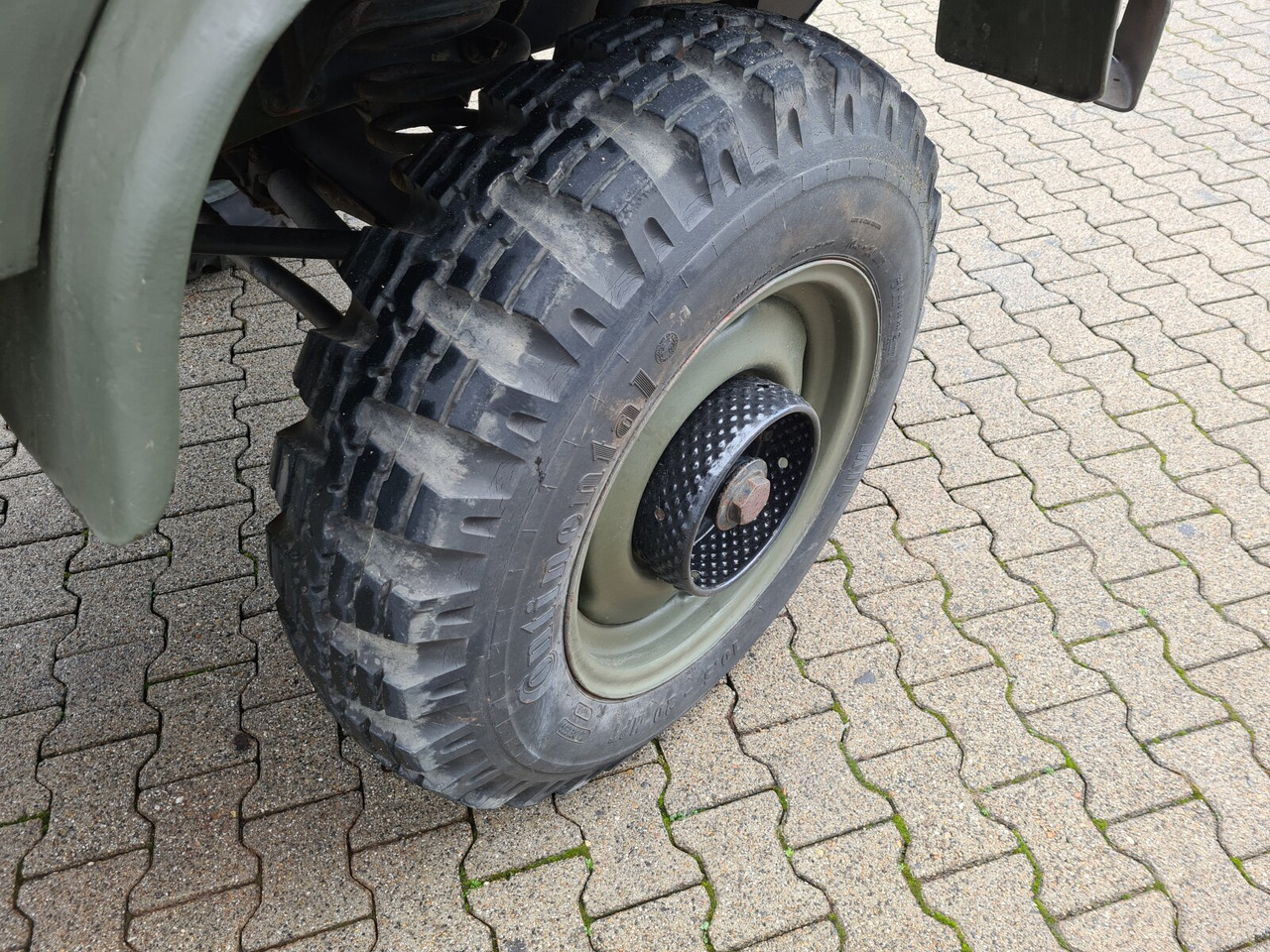 Unimog 404 4x4 S Cabrio 404 4x4 S Cabrio, Benziner - Pritsche LKW: das Bild 2 Unimog 404 4x4 S Cabrio 404 4x4 S Cabrio, Benziner - Pritsche LKW: das Bild 2