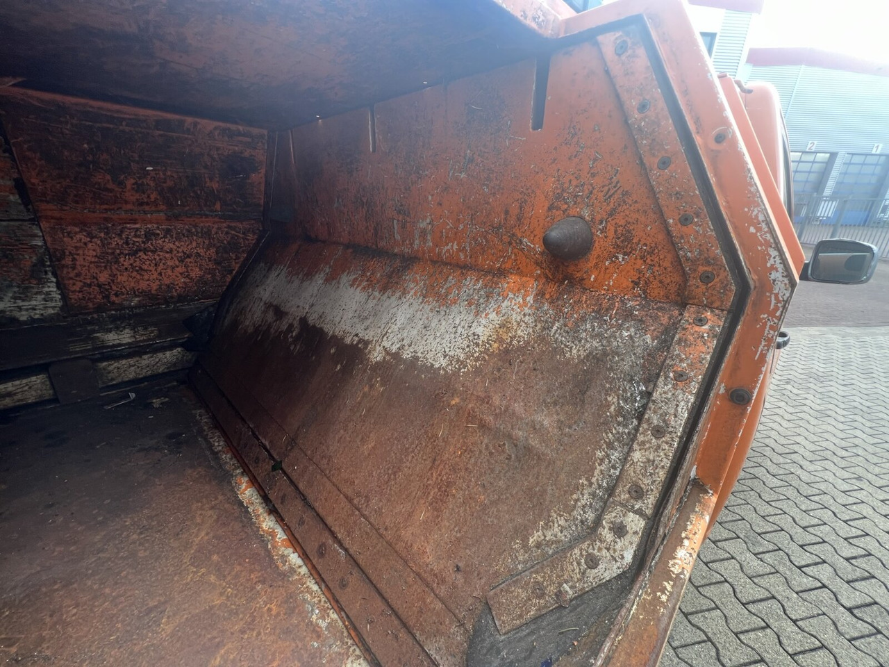 Volkswagen T5 1.9 TDI 4x2 Müllwagen T5 1.9 TDI 4x2, Hagemann Müllpreßaufbau ca. 3,4m³, Rechtslenker - Müllwagen: das Bild 5 Volkswagen T5 1.9 TDI 4x2 Müllwagen T5 1.9 TDI 4x2, Hagemann Müllpreßaufbau ca. 3,4m³, Rechtslenker - Müllwagen: das Bild 5