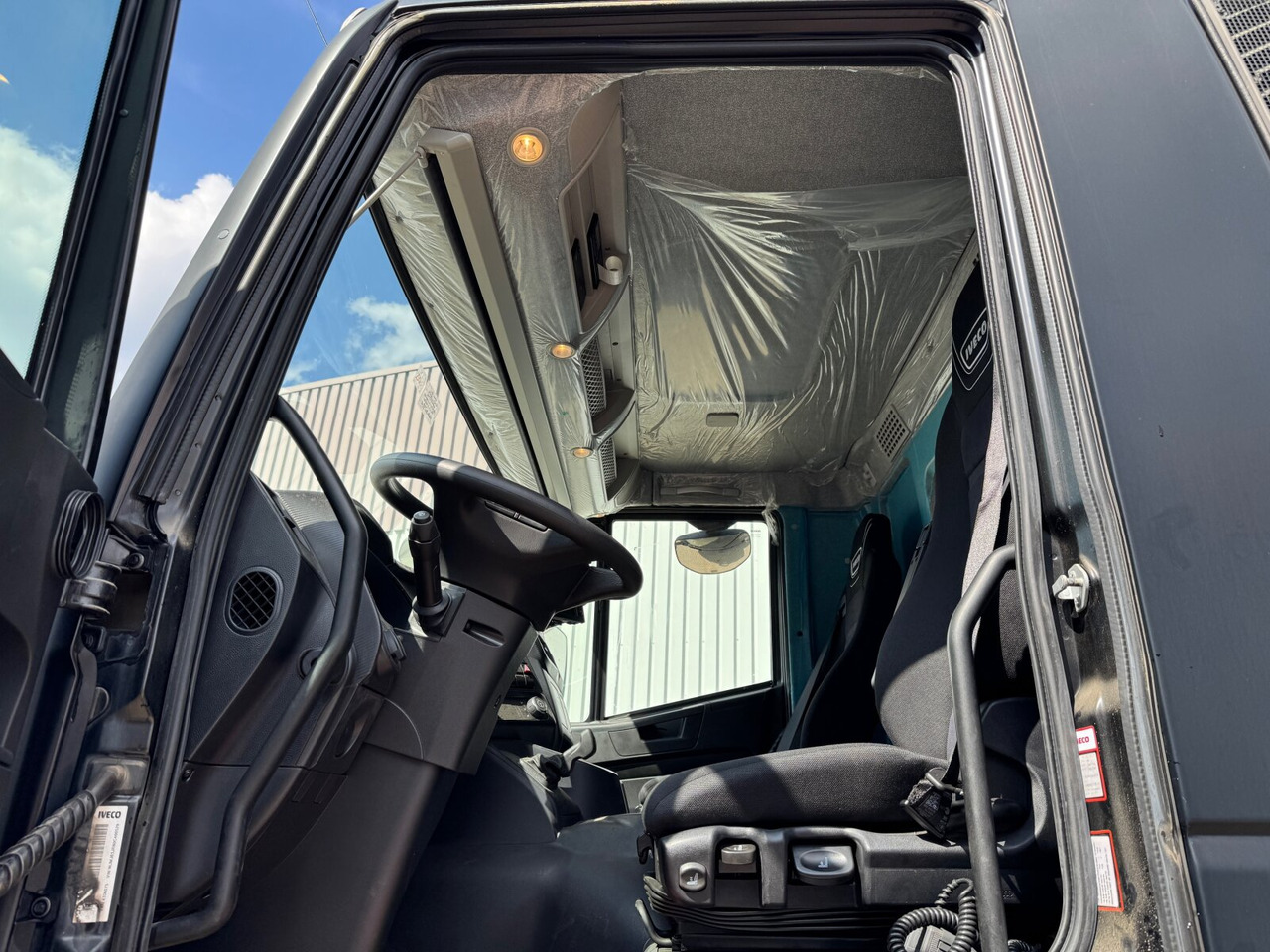 X-Way AD360X40Z/P 8x4 X-Way AD360X40Z/P 8x4 - Abrollkipper: das Bild 2 X-Way AD360X40Z/P 8x4 X-Way AD360X40Z/P 8x4 - Abrollkipper: das Bild 2
