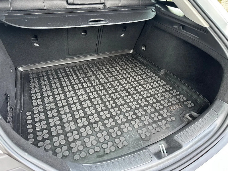 Mercedes-Benz CLA-Klasse 200 D - SHOOTING BRAKE + STANDKLIMA + NAVI - PKW: das Bild 4 Mercedes-Benz CLA-Klasse 200 D - SHOOTING BRAKE + STANDKLIMA + NAVI - PKW: das Bild 4