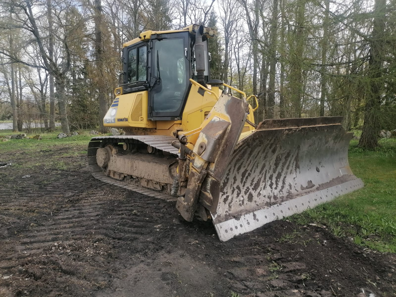 KOMATSU D 51PX-22 - Bulldozer: das Bild 1 KOMATSU D 51PX-22 - Bulldozer: das Bild 1