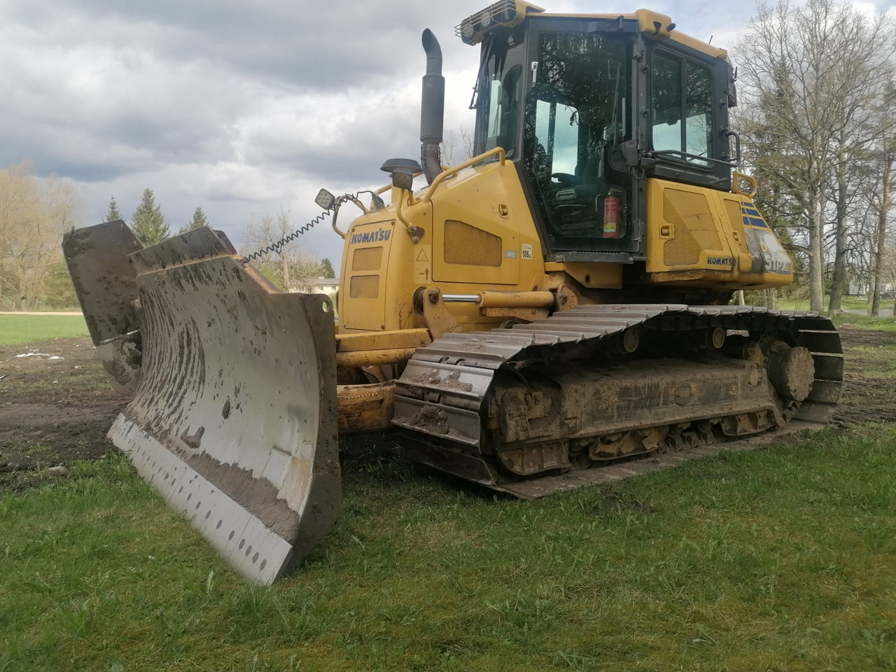 KOMATSU D 51PX-22 - Bulldozer: das Bild 2 KOMATSU D 51PX-22 - Bulldozer: das Bild 2