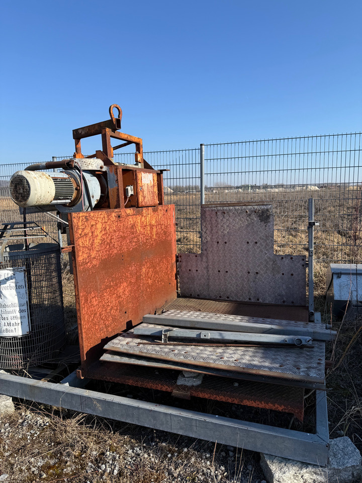 Ebbs+Radinger Lastenaufzug ZL600 - Arbeitsbühne: das Bild 3 Ebbs+Radinger Lastenaufzug ZL600 - Arbeitsbühne: das Bild 3