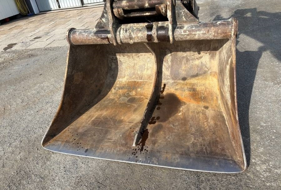 Mobilbagger Liebherr A 914 Litronic A2-PL Tiltrotator 30Km/h: das Bild 12