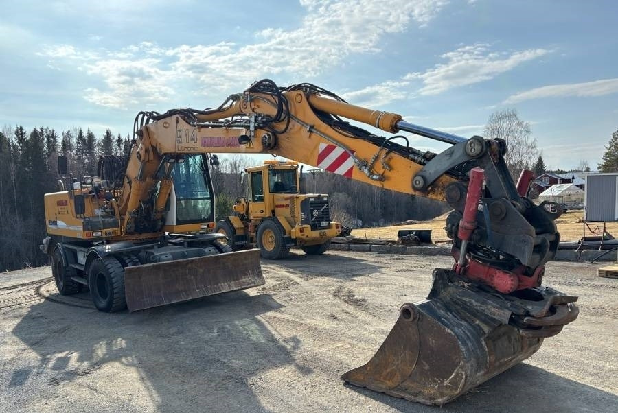Liebherr A 914 Litronic A2-PL Tiltrotator 30Km/h - Mobilbagger: das Bild 4 Liebherr A 914 Litronic A2-PL Tiltrotator 30Km/h - Mobilbagger: das Bild 4