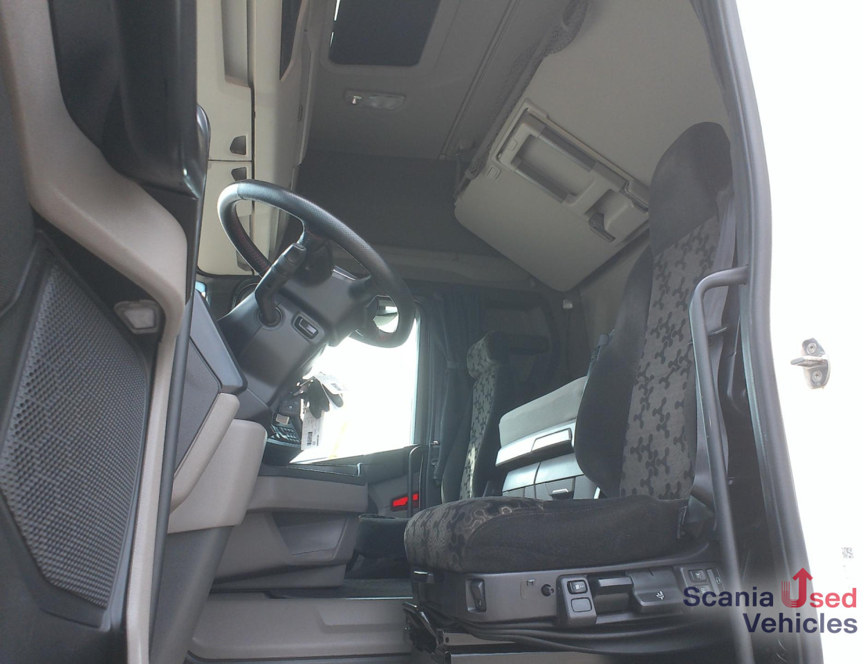 Sattelzugmaschine SCANIA R 410 A4x2EB Mega Standklima 2 Tanks TOP: das Bild 12