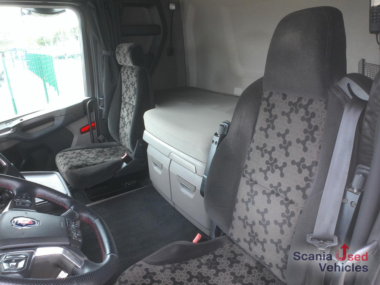 Sattelzugmaschine SCANIA R 410 A4x2EB Mega Standklima 2 Tanks TOP: das Bild 14