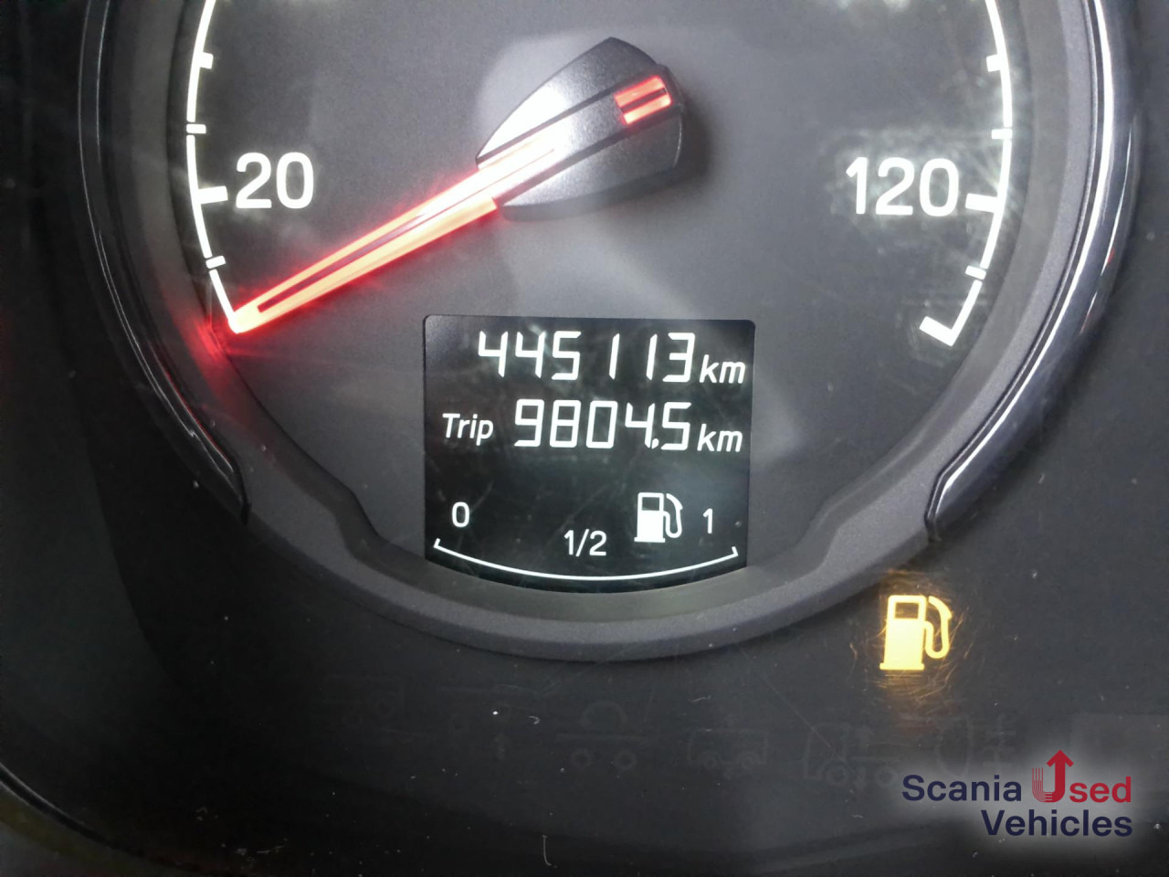 SCANIA R 410 A4x2NA 2 Tanks Standklima TOP!!! - Sattelzugmaschine: das Bild 4 SCANIA R 410 A4x2NA 2 Tanks Standklima TOP!!! - Sattelzugmaschine: das Bild 4