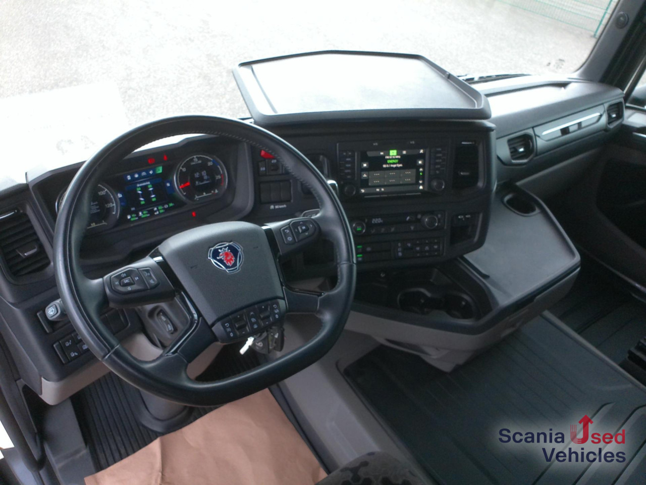 SCANIA R 460 A4X2NA - Sattelzugmaschine: das Bild 2 SCANIA R 460 A4X2NA - Sattelzugmaschine: das Bild 2