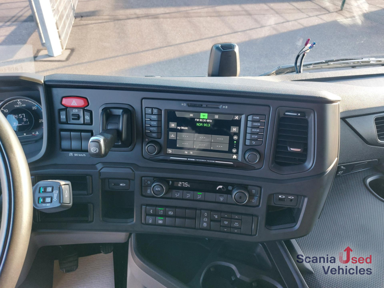 SCANIA R 460 A4x2EB - Sattelzugmaschine: das Bild 3 SCANIA R 460 A4x2EB - Sattelzugmaschine: das Bild 3