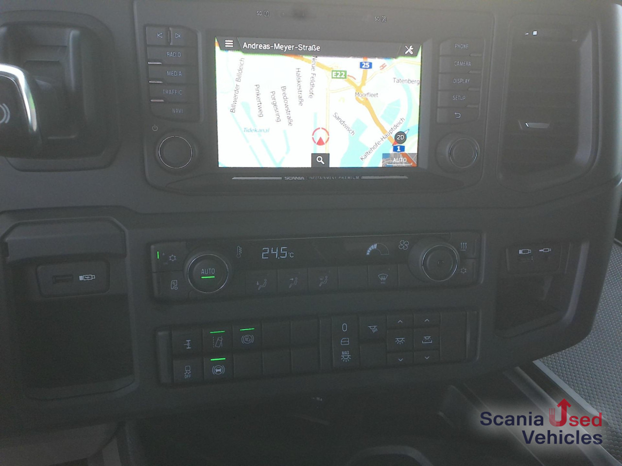 SCANIA R 460 A4x2EB Volumen Mega Jumbo - Sattelzugmaschine: das Bild 3 SCANIA R 460 A4x2EB Volumen Mega Jumbo - Sattelzugmaschine: das Bild 3