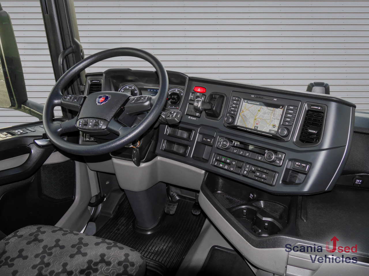Sattelzugmaschine SCANIA R 460 A4x2NA - SUPER / Hydraulik -: das Bild 12 Sattelzugmaschine SCANIA R 460 A4x2NA - SUPER / Hydraulik -: das Bild 12