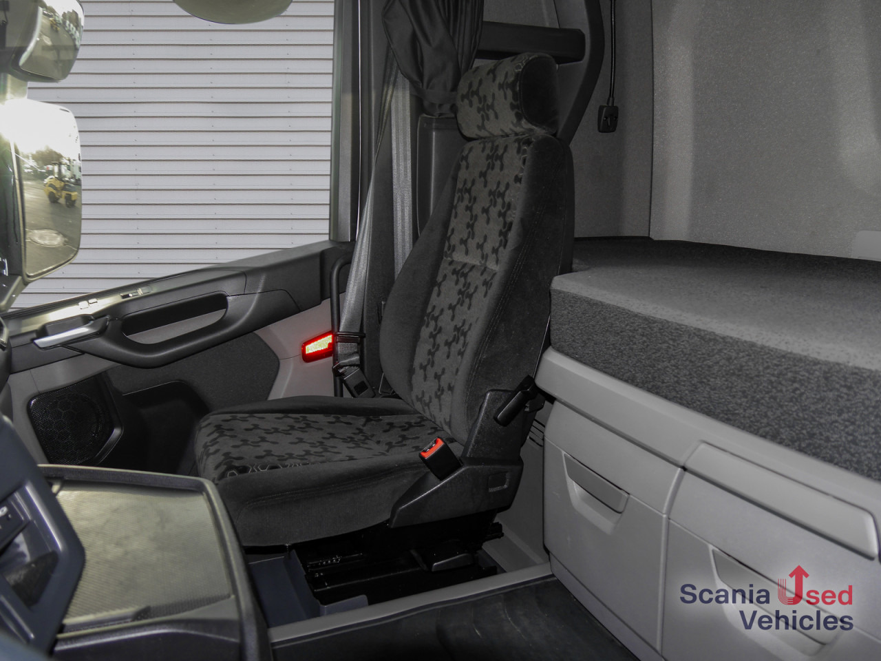 Sattelzugmaschine SCANIA R 460 A4x2NA - SUPER / Hydraulik -: das Bild 15 Sattelzugmaschine SCANIA R 460 A4x2NA - SUPER / Hydraulik -: das Bild 15