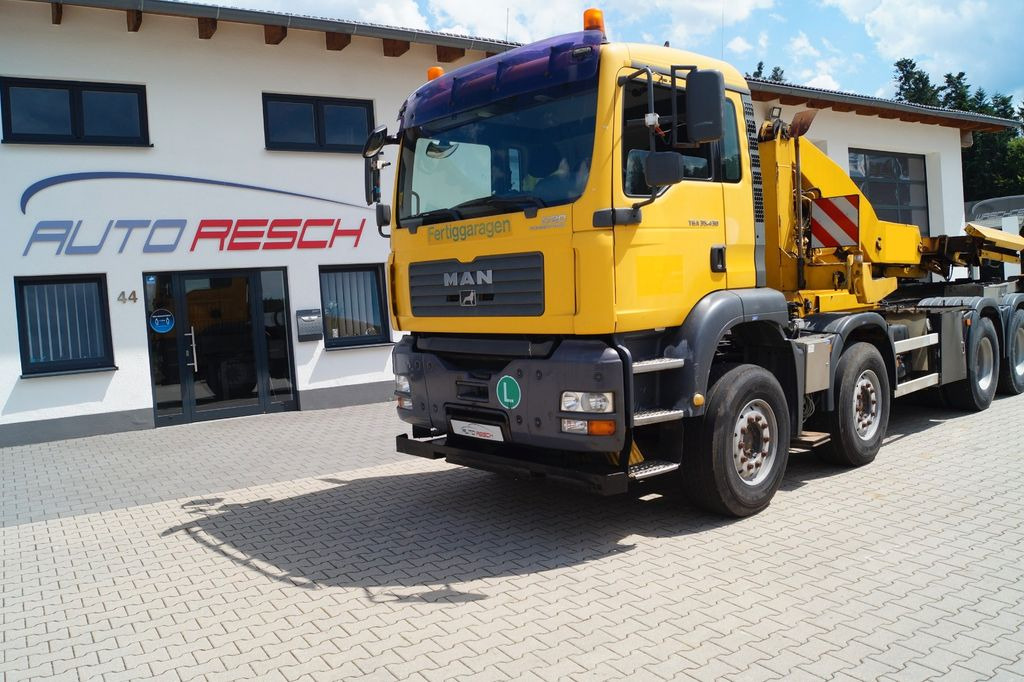 MAN TGA 32.430 8x4 Garagentransporter - Setzer - LKW: das Bild 1 MAN TGA 32.430 8x4 Garagentransporter - Setzer - LKW: das Bild 1