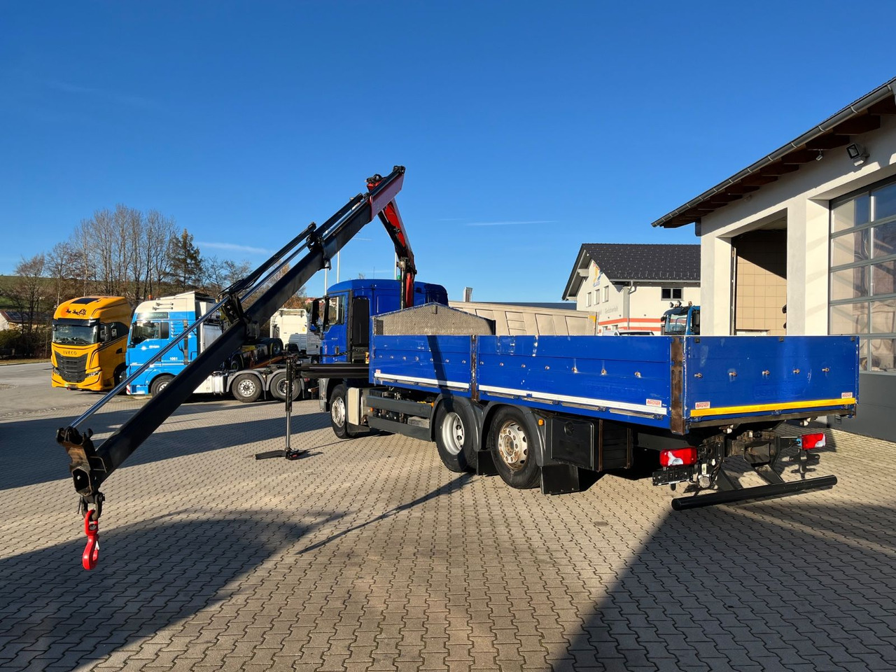 MAN TGS 26.320 Pritsche mit Kran Palfinger PK12002 - Pritsche LKW, Autokran: das Bild 5 MAN TGS 26.320 Pritsche mit Kran Palfinger PK12002 - Pritsche LKW, Autokran: das Bild 5