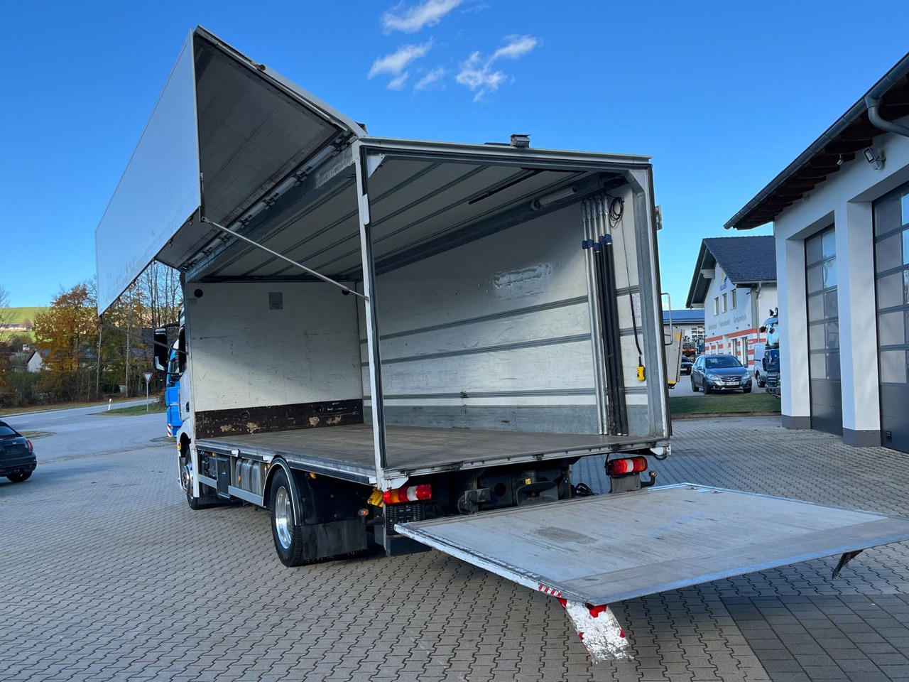 Mercedes-Benz Antos 1836 Klappwand Getränkekoffer beheizt - Getränkeaufbau LKW: das Bild 5 Mercedes-Benz Antos 1836 Klappwand Getränkekoffer beheizt - Getränkeaufbau LKW: das Bild 5