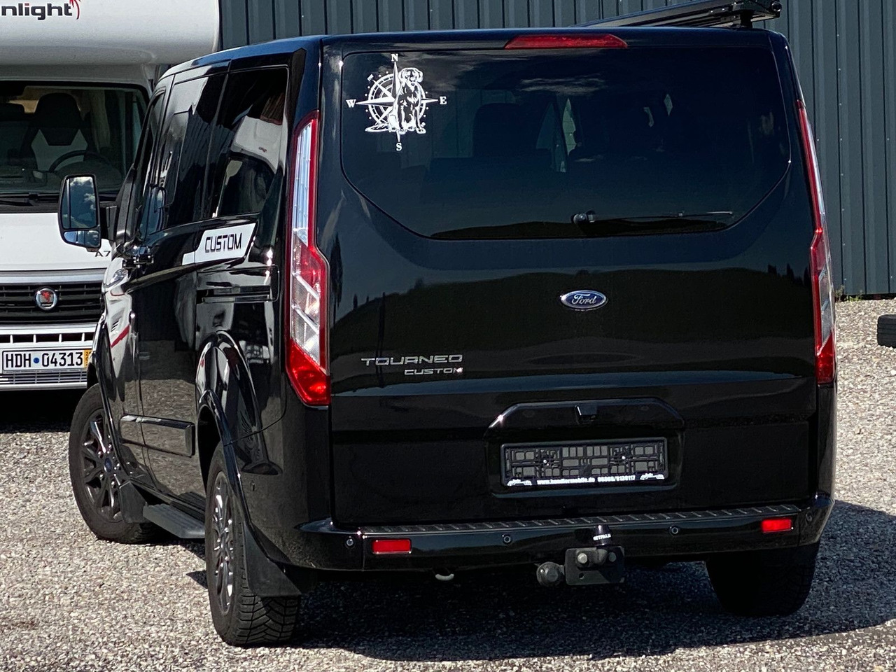 Ford Transit/Tourneo Custom Kombi 320 L1 Titanium X - Personentransporter: das Bild 5 Ford Transit/Tourneo Custom Kombi 320 L1 Titanium X - Personentransporter: das Bild 5