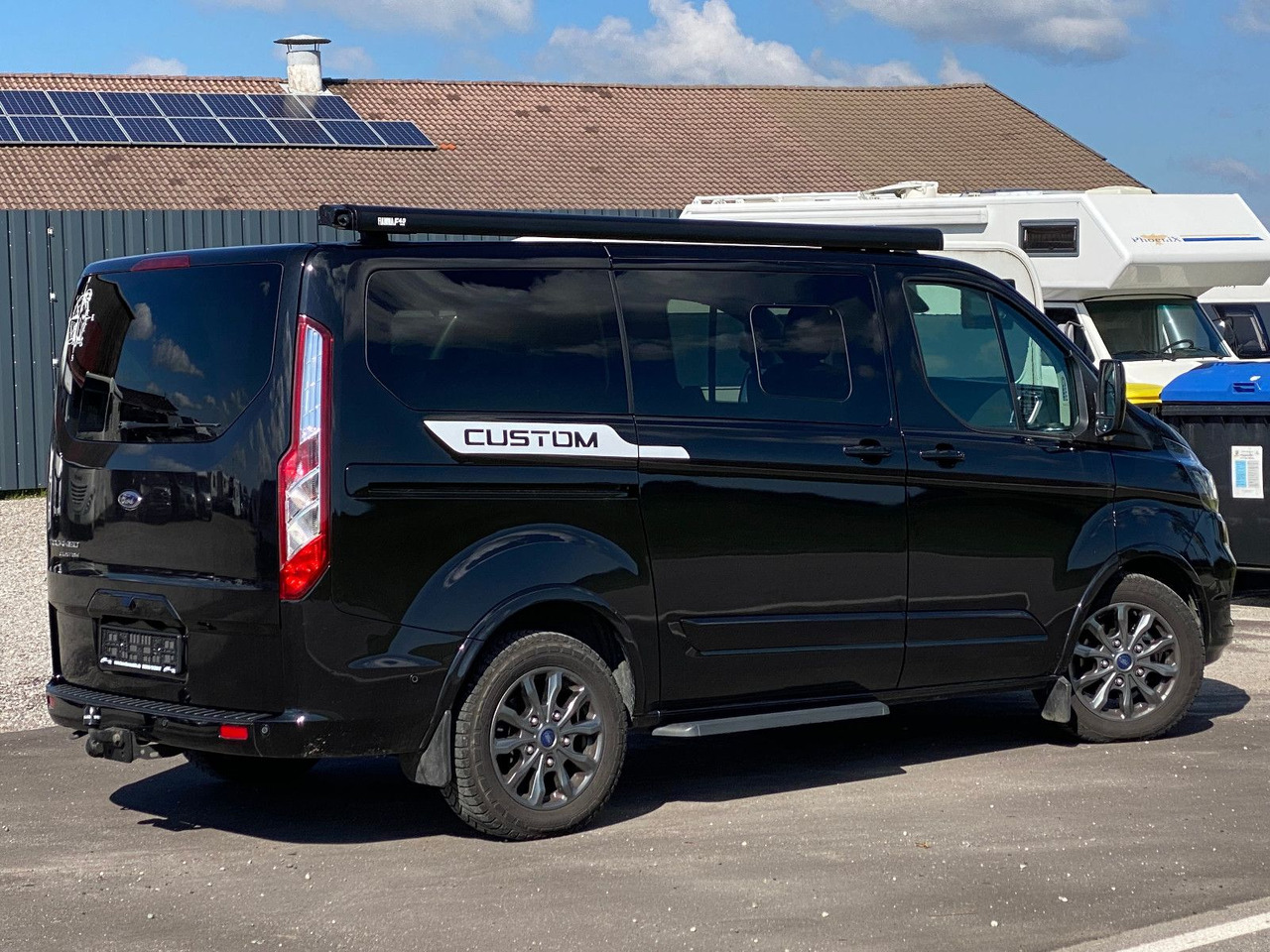 Ford Transit/Tourneo Custom Kombi 320 L1 Titanium X - Personentransporter: das Bild 4 Ford Transit/Tourneo Custom Kombi 320 L1 Titanium X - Personentransporter: das Bild 4