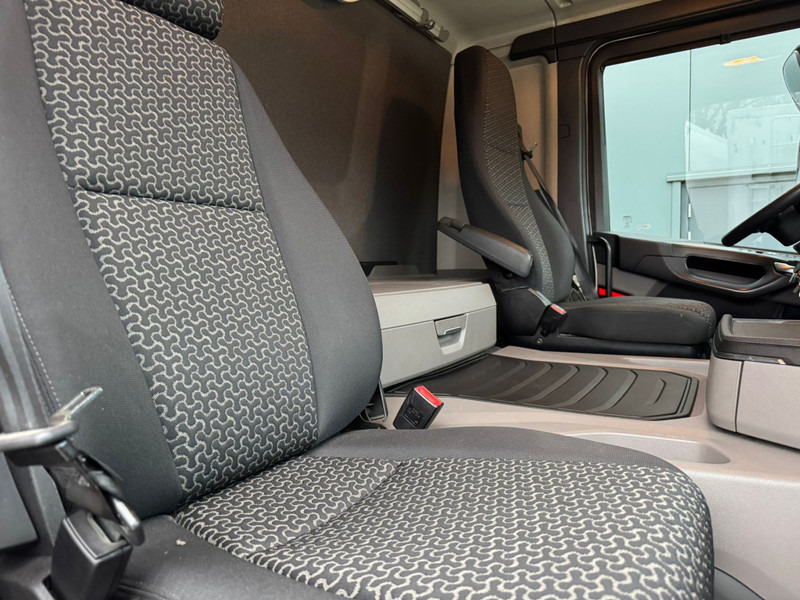 Koffer LKW Scania P250 / 416.000..KM! / Tail Lift / TUV: 9-2026 / Belgium Truck: das Bild 15 Koffer LKW Scania P250 / 416.000..KM! / Tail Lift / TUV: 9-2026 / Belgium Truck: das Bild 15