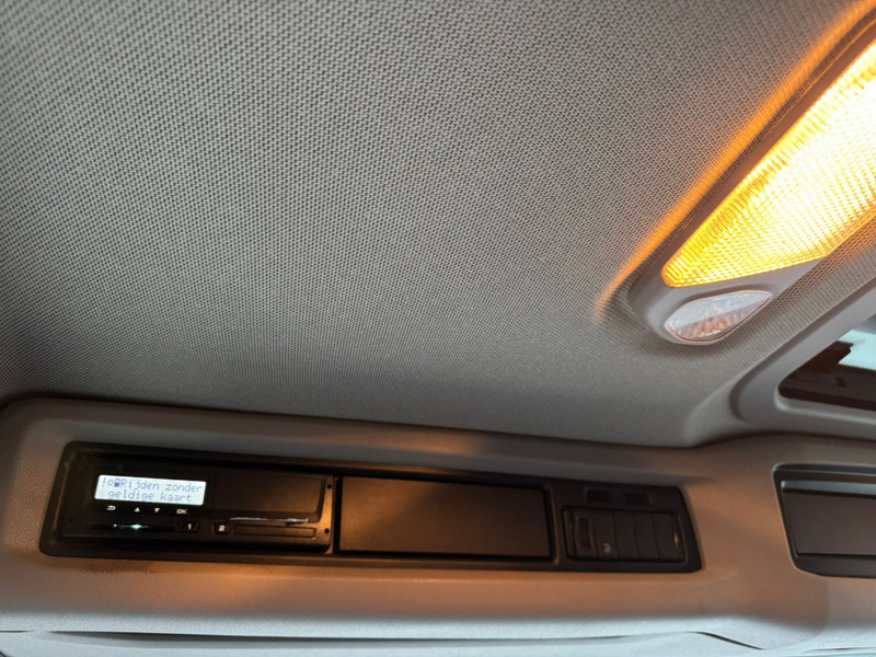 Koffer LKW Scania P250 / 416.000..KM! / Tail Lift / TUV: 9-2026 / Belgium Truck: das Bild 12 Koffer LKW Scania P250 / 416.000..KM! / Tail Lift / TUV: 9-2026 / Belgium Truck: das Bild 12