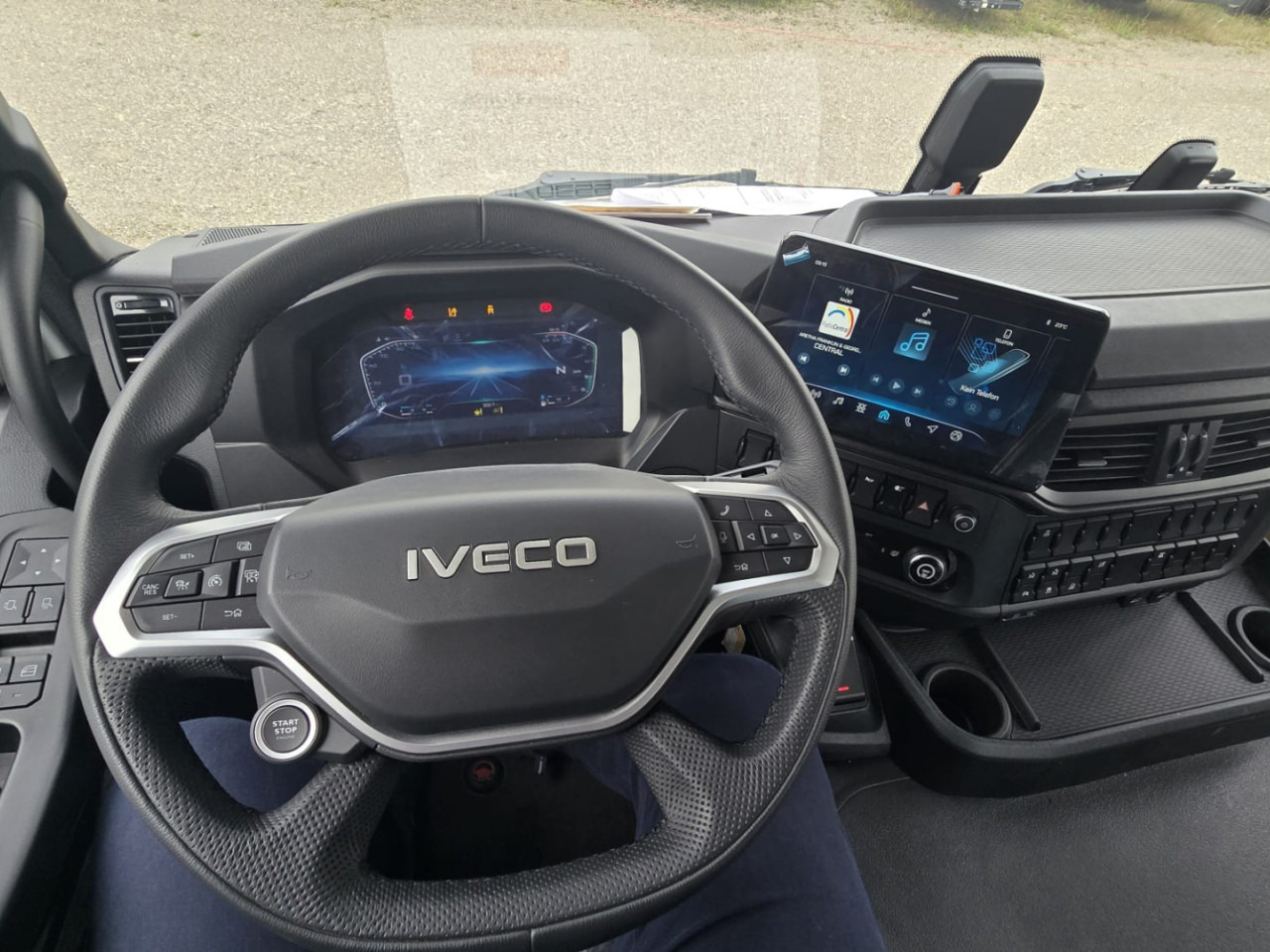 IVECO IVECO AD360X50Z HR OFF (XWay) Moser 2seiten Kipper - Kipper: das Bild 3 IVECO IVECO AD360X50Z HR OFF (XWay) Moser 2seiten Kipper - Kipper: das Bild 3