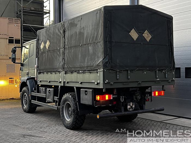 Iveco EuroCargo 100E22 4x4 - LKW: das Bild 4 Iveco EuroCargo 100E22 4x4 - LKW: das Bild 4