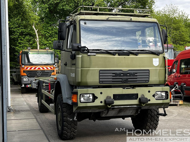 MAN 18.225 LAC 4x4 - LKW: das Bild 2 MAN 18.225 LAC 4x4 - LKW: das Bild 2