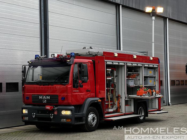 MAN LE 14.250 rescue vehicle - Feuerwehrfahrzeug: das Bild 1 MAN LE 14.250 rescue vehicle - Feuerwehrfahrzeug: das Bild 1