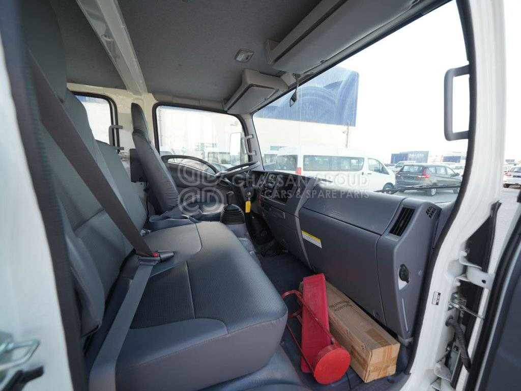 Fahrgestell LKW ISUZU NPR 85 CREW CABIN MY24: das Bild 12