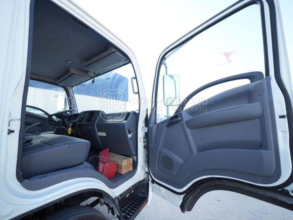 Fahrgestell LKW ISUZU NPR 85 CREW CABIN MY24: das Bild 10