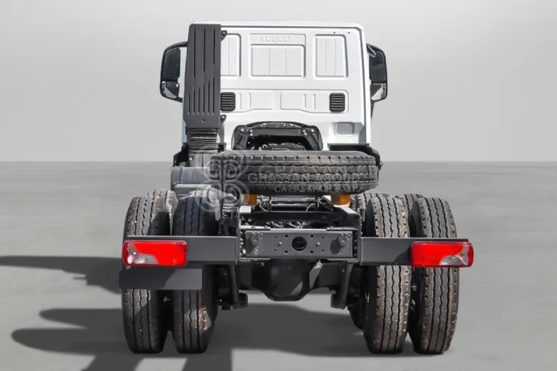 Iveco T-WAY AD380T47H 6x4 R24 Tyres Chassis - Barcelona Stock - Fahrgestell LKW: das Bild 3 Iveco T-WAY AD380T47H 6x4 R24 Tyres Chassis - Barcelona Stock - Fahrgestell LKW: das Bild 3