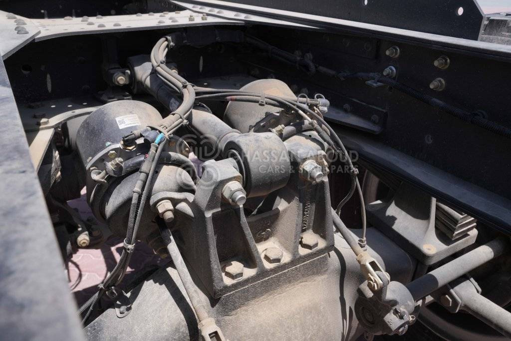 Fahrgestell LKW SHACMAN F3000 6×4 CHASSIS CAB MY25 Rigid Chassis Cab: das Bild 13