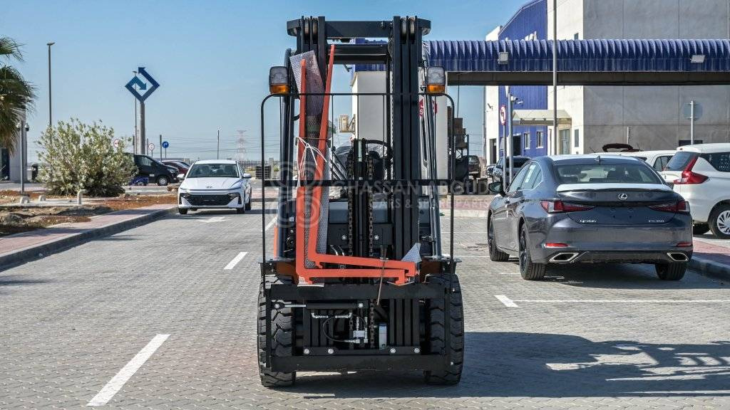 TOYOTA FORKLIFT DIESEL 3TON 3STAGE, 3LEVER 4500MM W/ SIDE SHIFT MY24 - Dieselstapler: das Bild 2 TOYOTA FORKLIFT DIESEL 3TON 3STAGE, 3LEVER 4500MM W/ SIDE SHIFT MY24 - Dieselstapler: das Bild 2