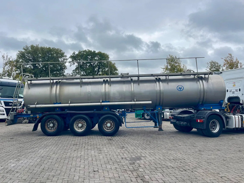 Magyar FOODS / WATER 28000 L, INOX, 1 COMP, spring susp, very good state! - Tankauflieger: das Bild 5 Magyar FOODS / WATER 28000 L, INOX, 1 COMP, spring susp, very good state! - Tankauflieger: das Bild 5