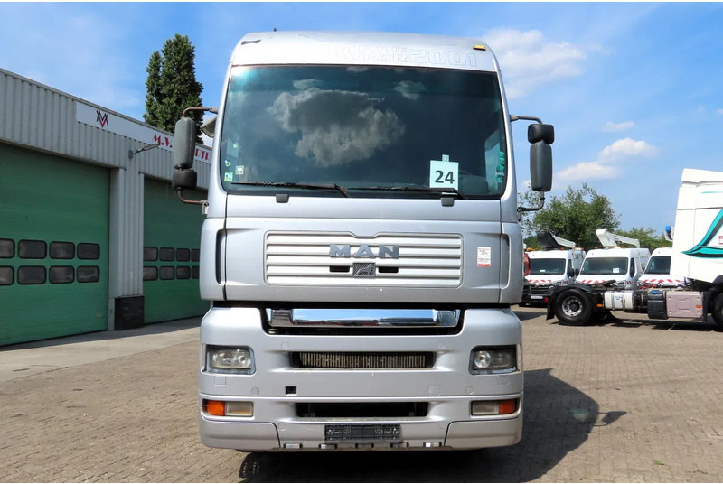 MAN TGA 18.460 Manual diesel pomp! ROYAL TRUCK! - Sattelzugmaschine: das Bild 3 MAN TGA 18.460 Manual diesel pomp! ROYAL TRUCK! - Sattelzugmaschine: das Bild 3