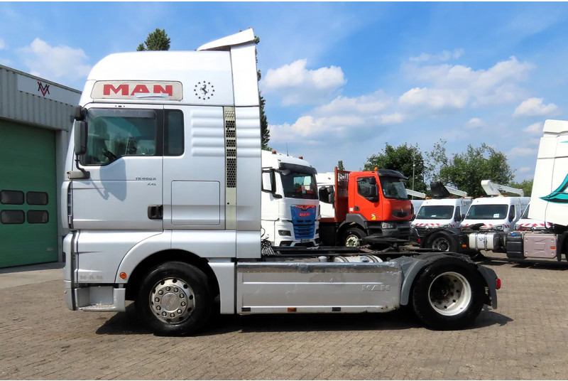 MAN TGA 18.460 Manual diesel pomp! ROYAL TRUCK! - Sattelzugmaschine: das Bild 4 MAN TGA 18.460 Manual diesel pomp! ROYAL TRUCK! - Sattelzugmaschine: das Bild 4