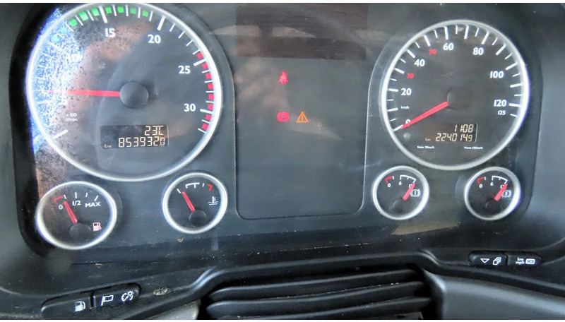 Sattelzugmaschine MAN TGX.18.400 RETARDER, 2X FUEL TANK, FRIGO: das Bild 13 Sattelzugmaschine MAN TGX.18.400 RETARDER, 2X FUEL TANK, FRIGO: das Bild 13