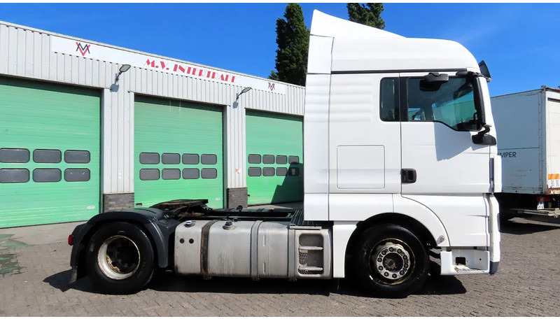 Sattelzugmaschine MAN TGX.18.400 RETARDER, 2X FUEL TANK, FRIGO: das Bild 9 Sattelzugmaschine MAN TGX.18.400 RETARDER, 2X FUEL TANK, FRIGO: das Bild 9
