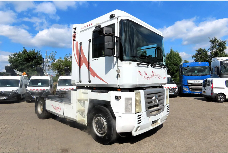 Renault Magnum 440 Mack! Manual gearbox. Royal truck - Sattelzugmaschine: das Bild 1 Renault Magnum 440 Mack! Manual gearbox. Royal truck - Sattelzugmaschine: das Bild 1